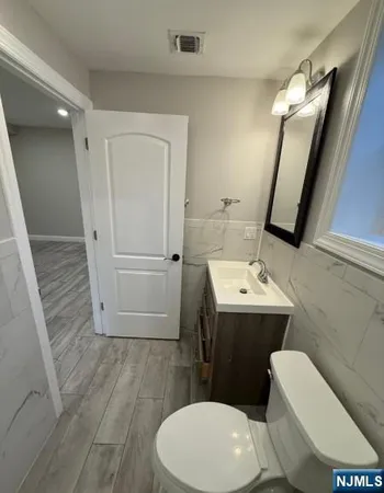 $1,800 | 108 4th Avenue, Unit 1, Paterson, NJ 07524