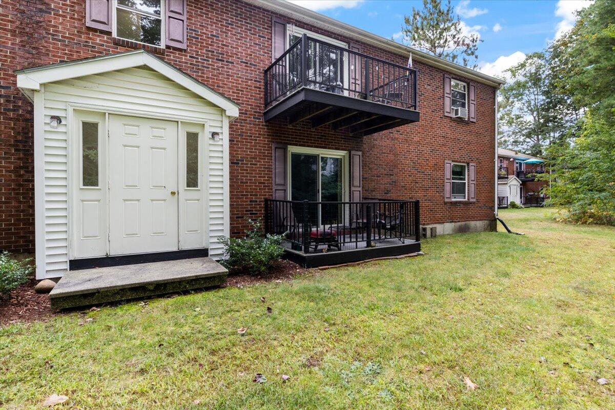 3 Academy Place, Unit 66 Saco, ME 04072 - Photo 4 of 17 16-3_Academy_Pl_16
