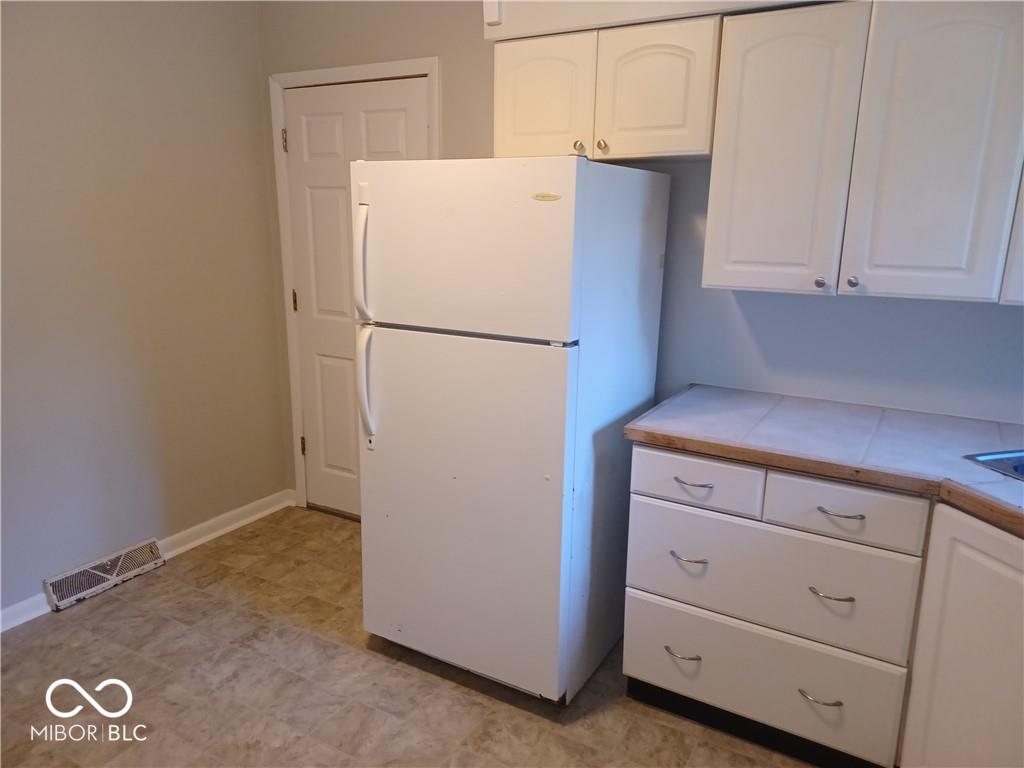 5890 Cooper Road Indianapolis, IN 46228 - Photo 7 of 16