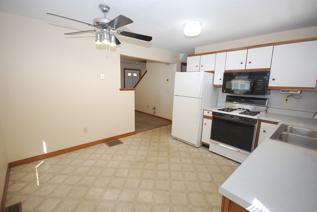 44-46 Middle Street Springfield, MA 01104 - Photo 7 of 42