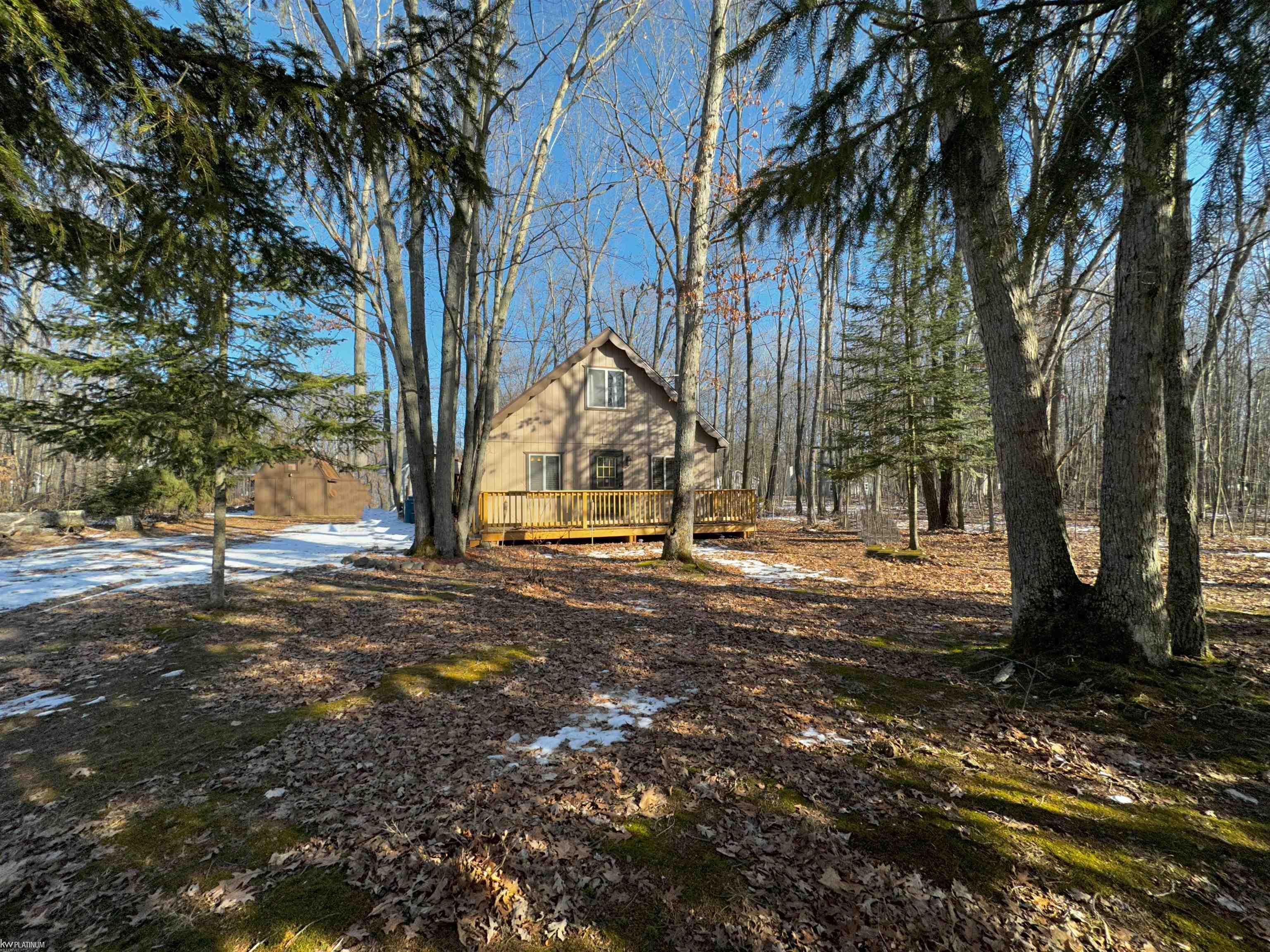 5436 North Reserve Road Roscommon, MI 48653 - Photo 2 of 29 50134476-05166995-48a3-4071-b6b7-639d1a40d70b.JPG
