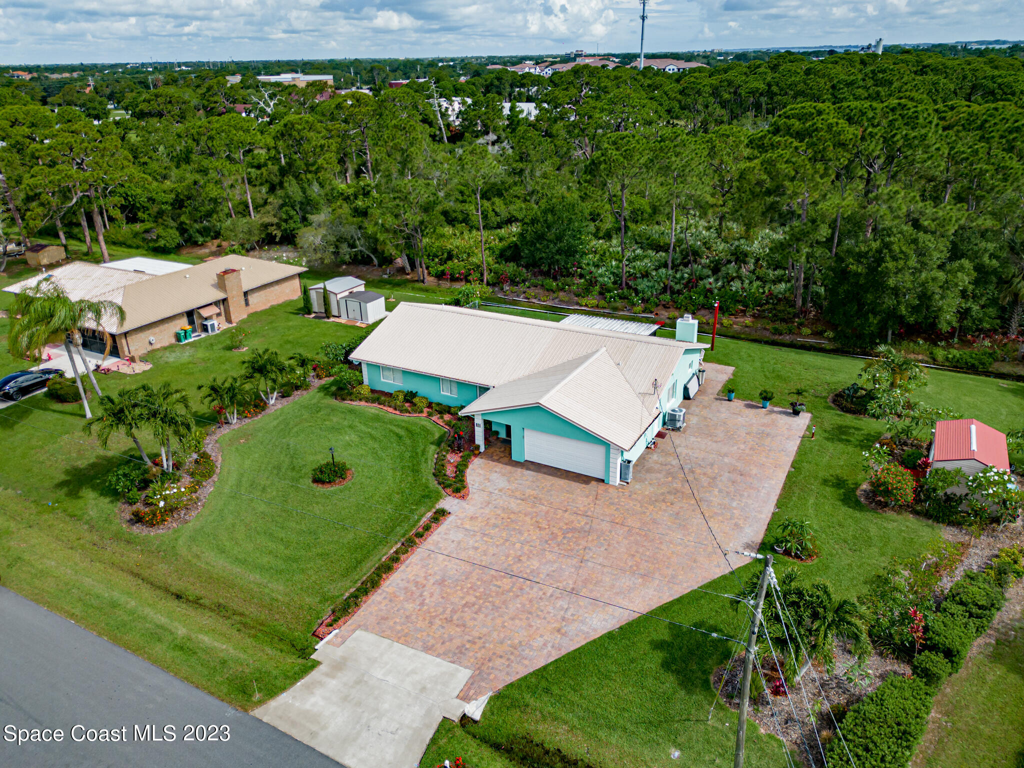 2900 Pine Branch Drive Melbourne, FL 32940 - Photo 3 of 48 20230526 2900 Pine Branch Dr Melbourne P