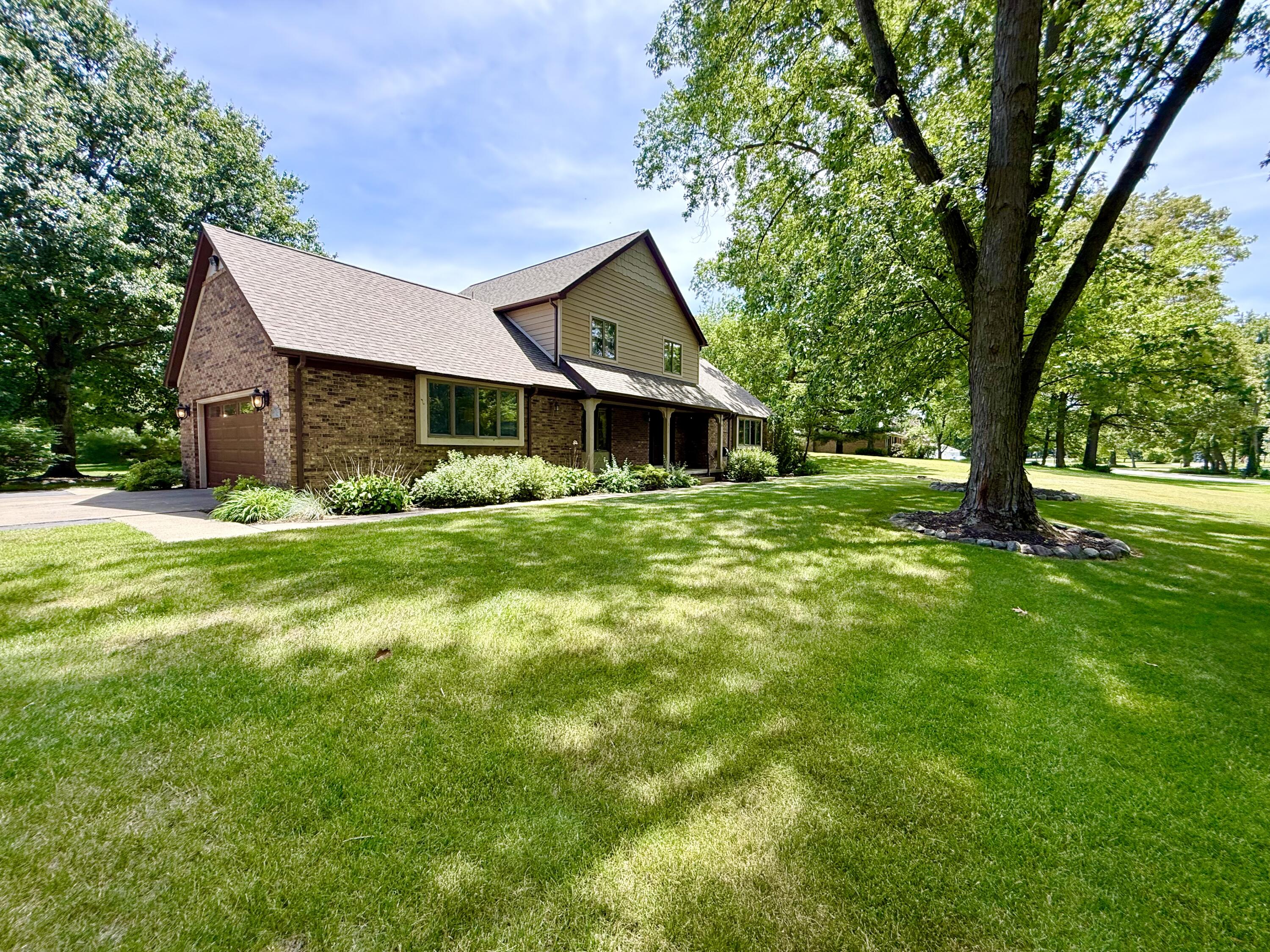 6834 Mercedes Lane Demotte, IN 46310 - Photo 4 of 35 3000x2250