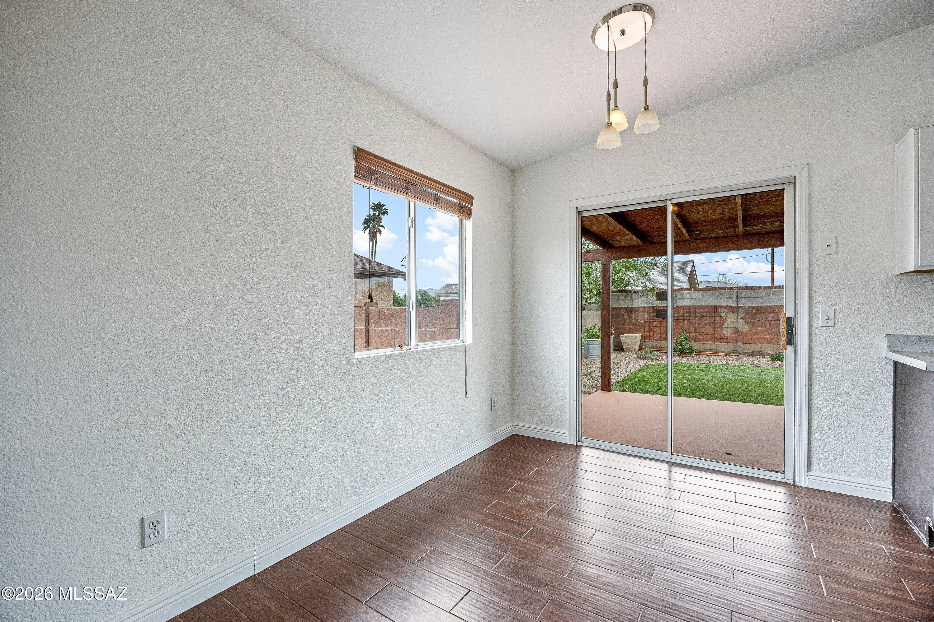 6078 North Raspberry Court Tucson, AZ 85741 - Photo 8 of 20