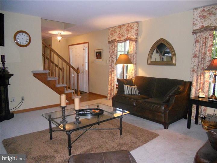 6 Spruce Road Chalfont, PA 18914 - Photo 4 of 25 Gallery Image 4