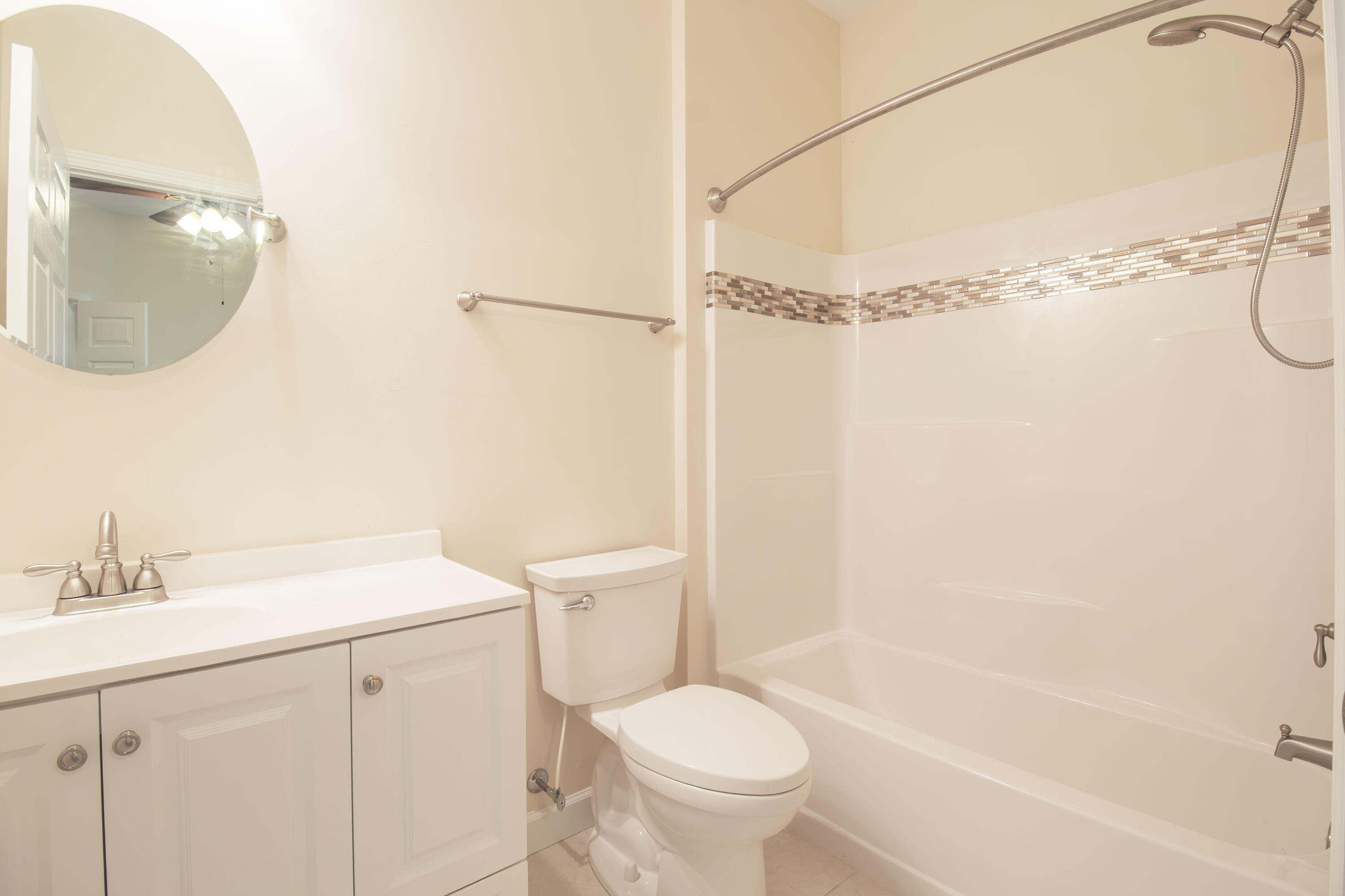 734 East Butternut Road Summerville, SC 29483 - Photo 30 of 71 BEDROOM 2 BATHROOM