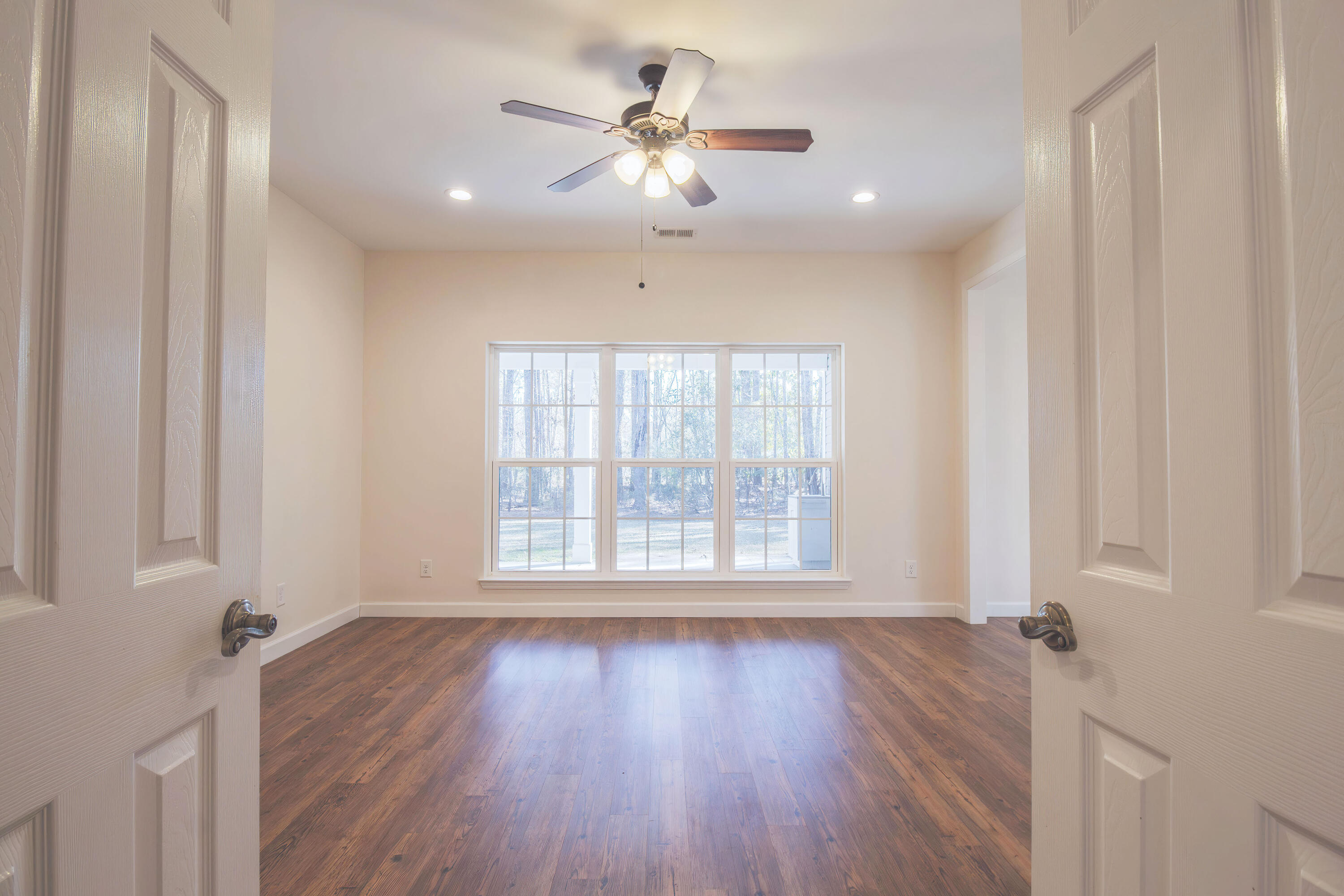 734 East Butternut Road Summerville, SC 29483 - Photo 31 of 71 PRIMARY BEDROOM