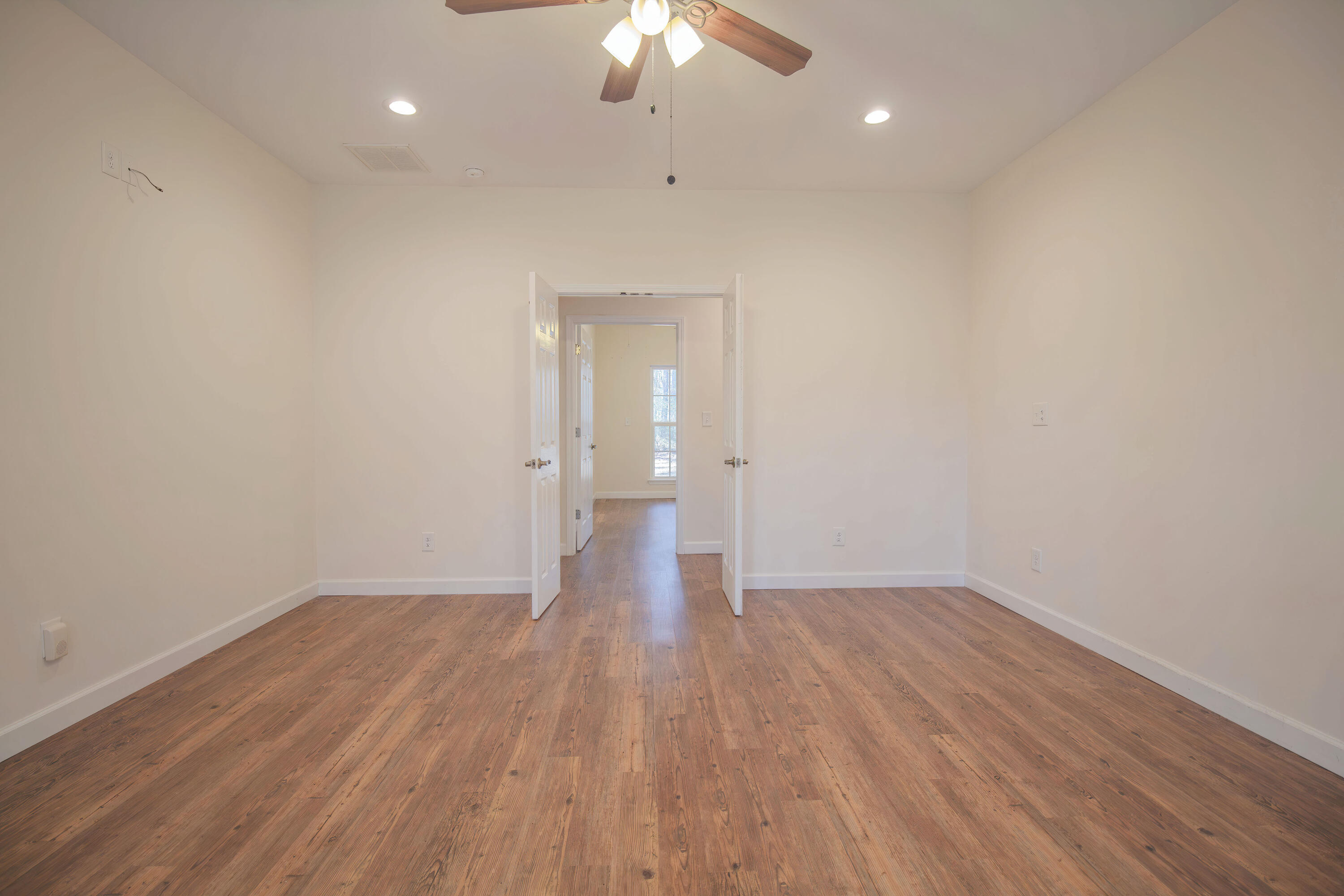 734 East Butternut Road Summerville, SC 29483 - Photo 33 of 71 PRIMARY BEDDROOM