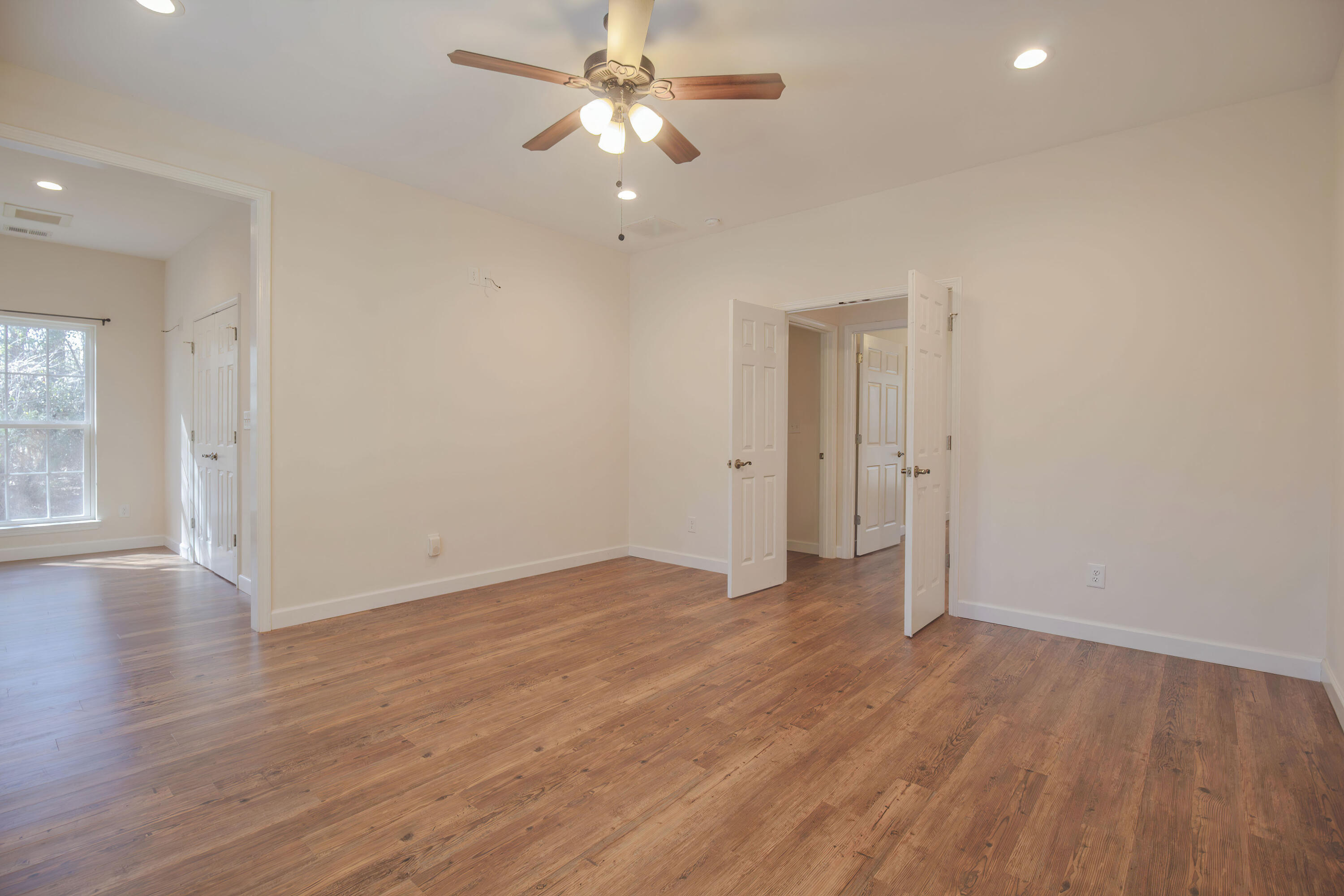 734 East Butternut Road Summerville, SC 29483 - Photo 35 of 71 PRIMARY BEDROOM(1)