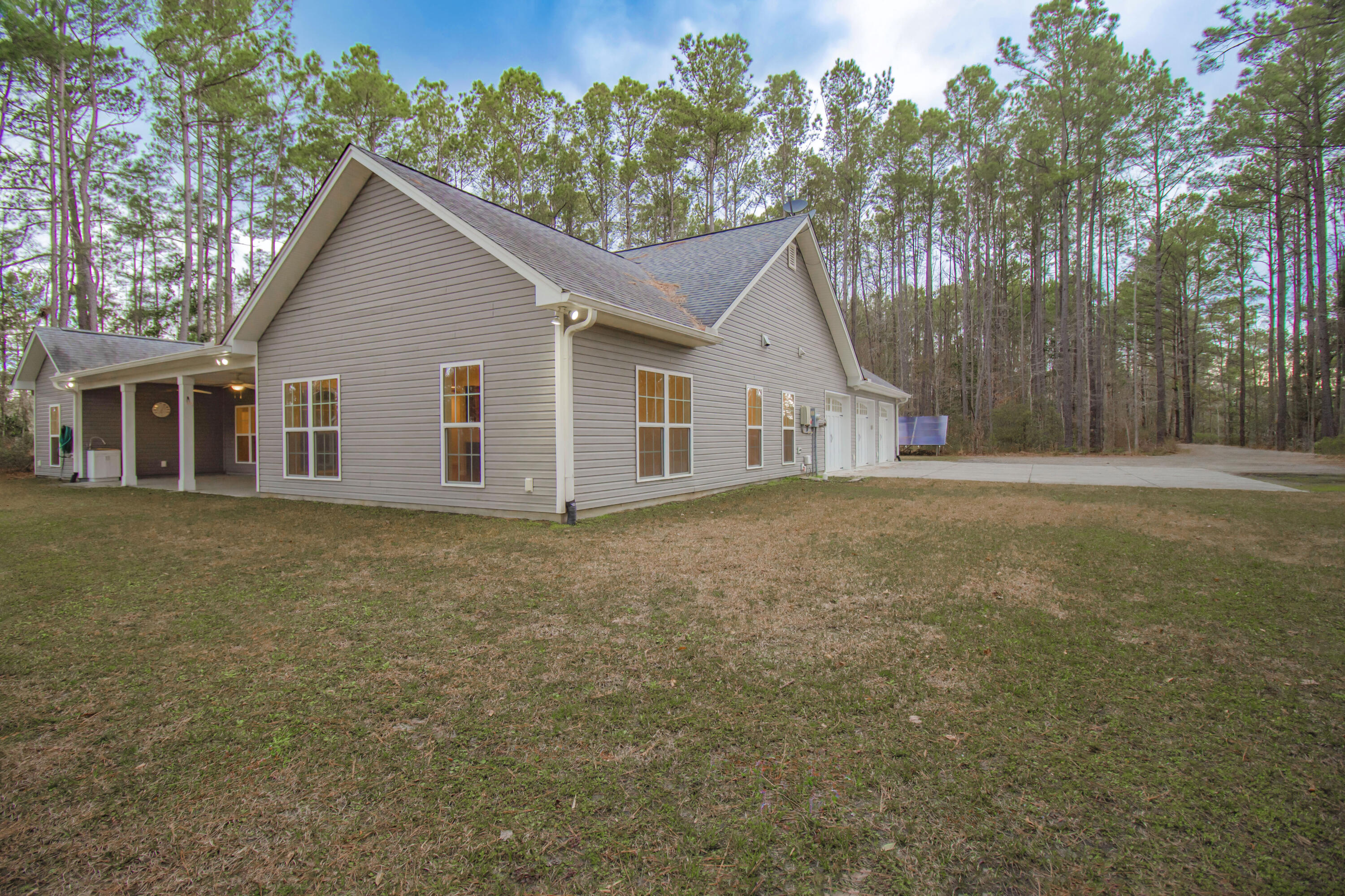 734 East Butternut Road Summerville, SC 29483 - Photo 53 of 71 4
