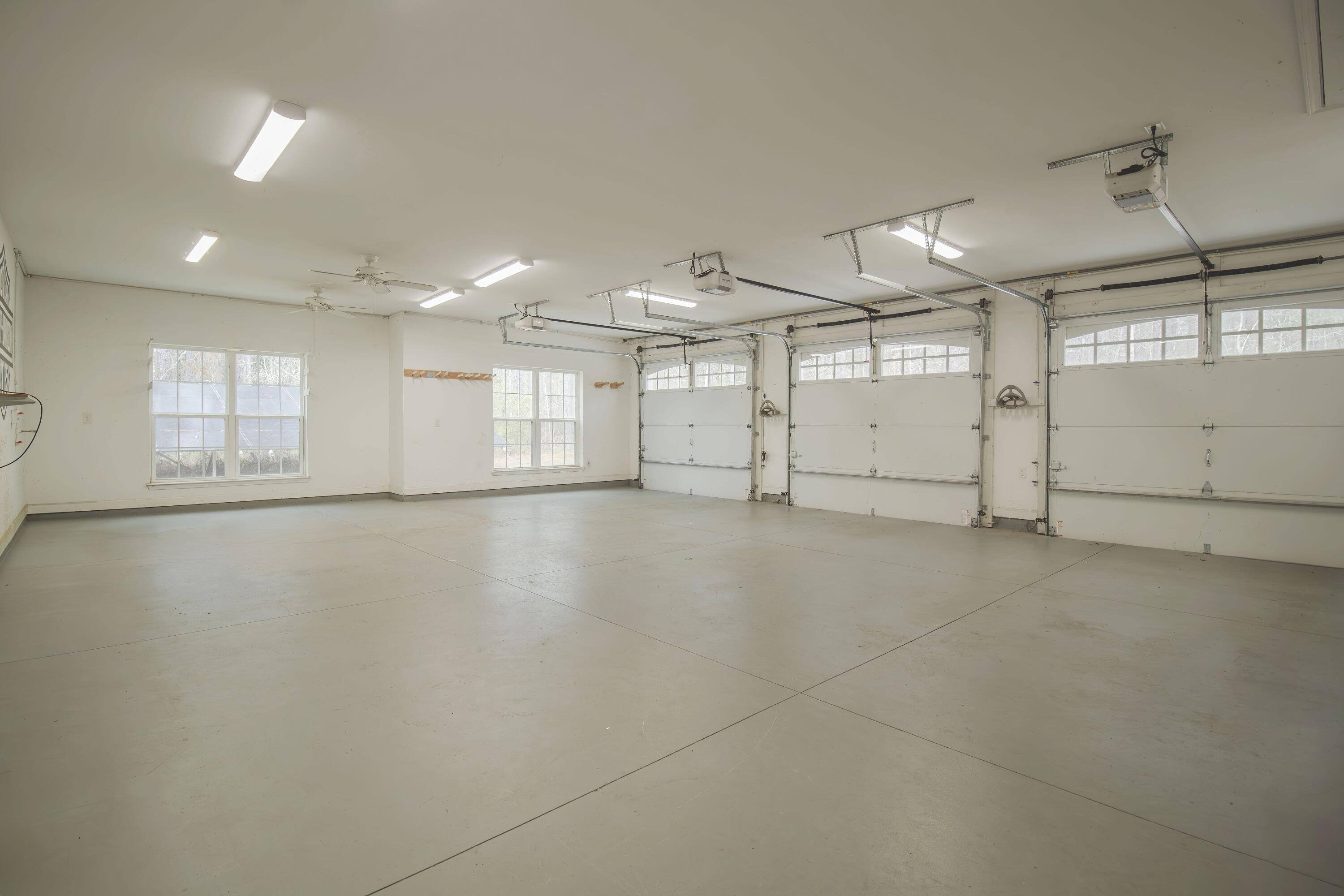 734 East Butternut Road Summerville, SC 29483 - Photo 60 of 71 GARAGE