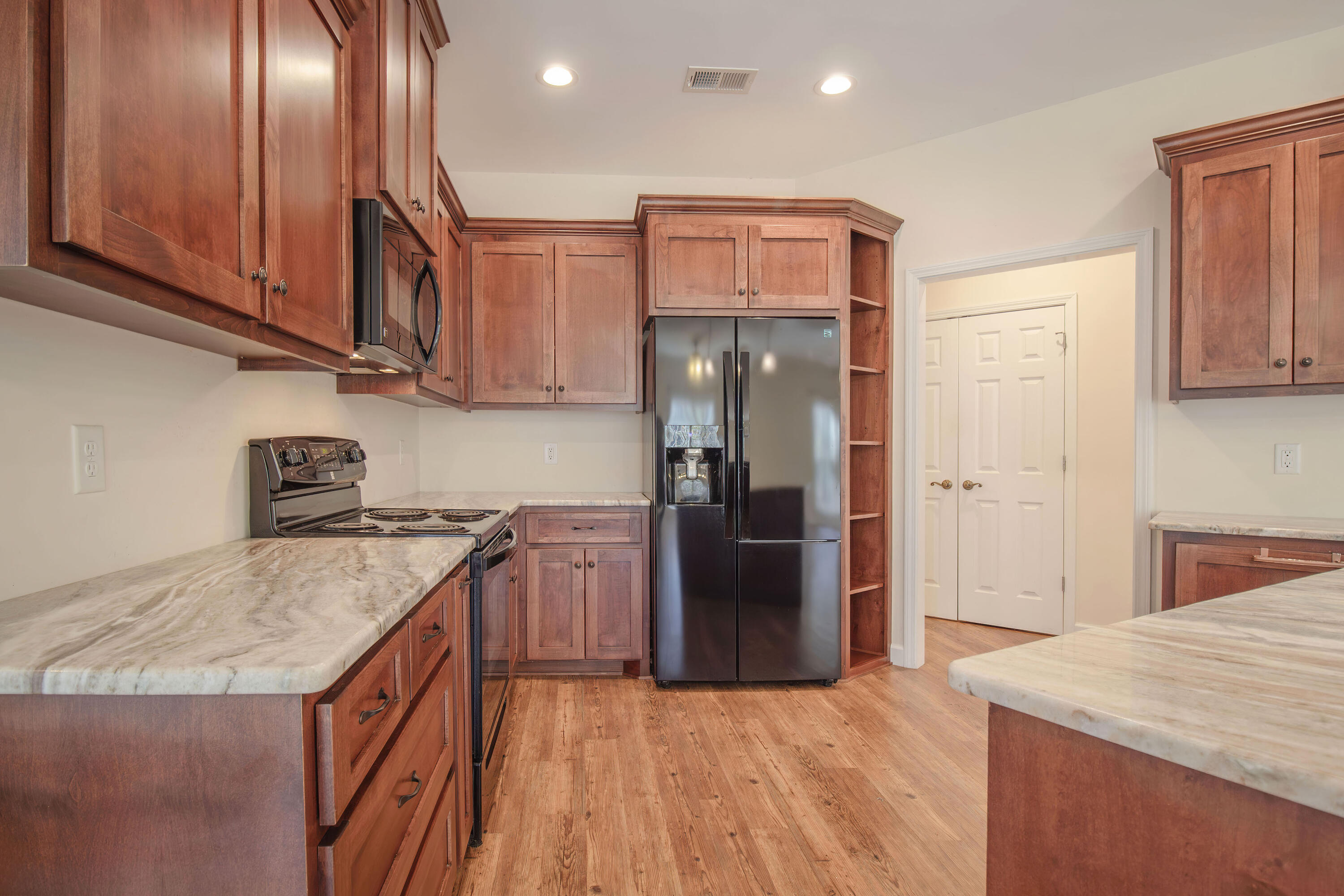 734 East Butternut Road Summerville, SC 29483 - Photo 9 of 71 KITCHEN(3)