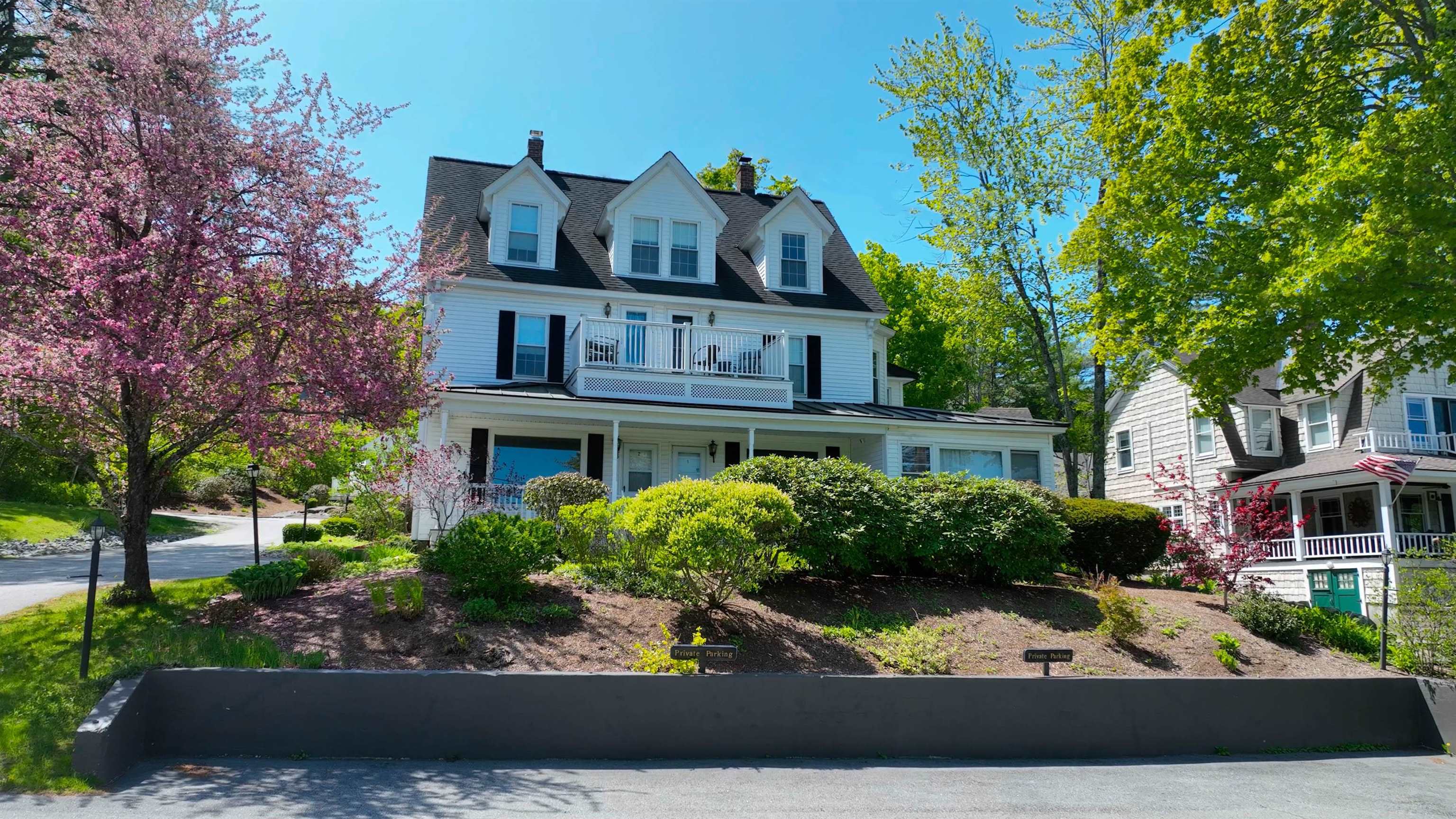 14 Lake Avenue, Unit 2 Sunapee, NH 03782 - Photo 2 of 24
