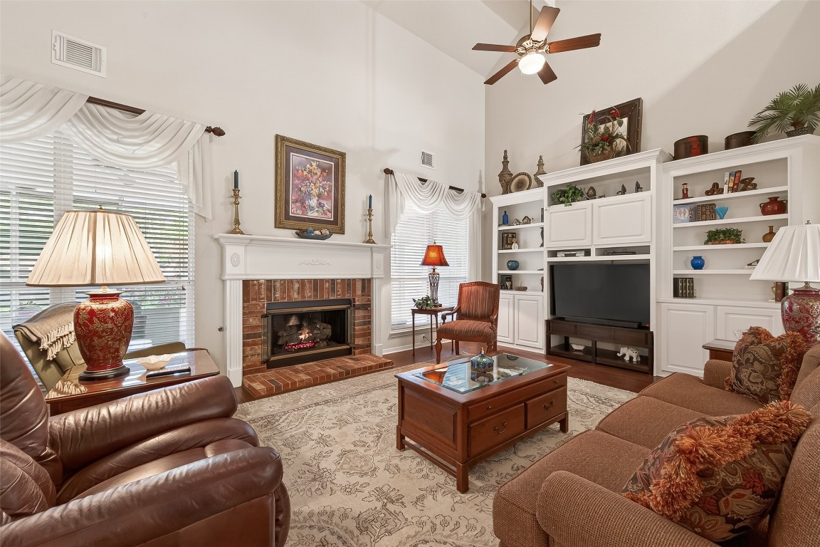 522 Beauregard Drive Conroe, TX 77302 - Photo 12 of 50