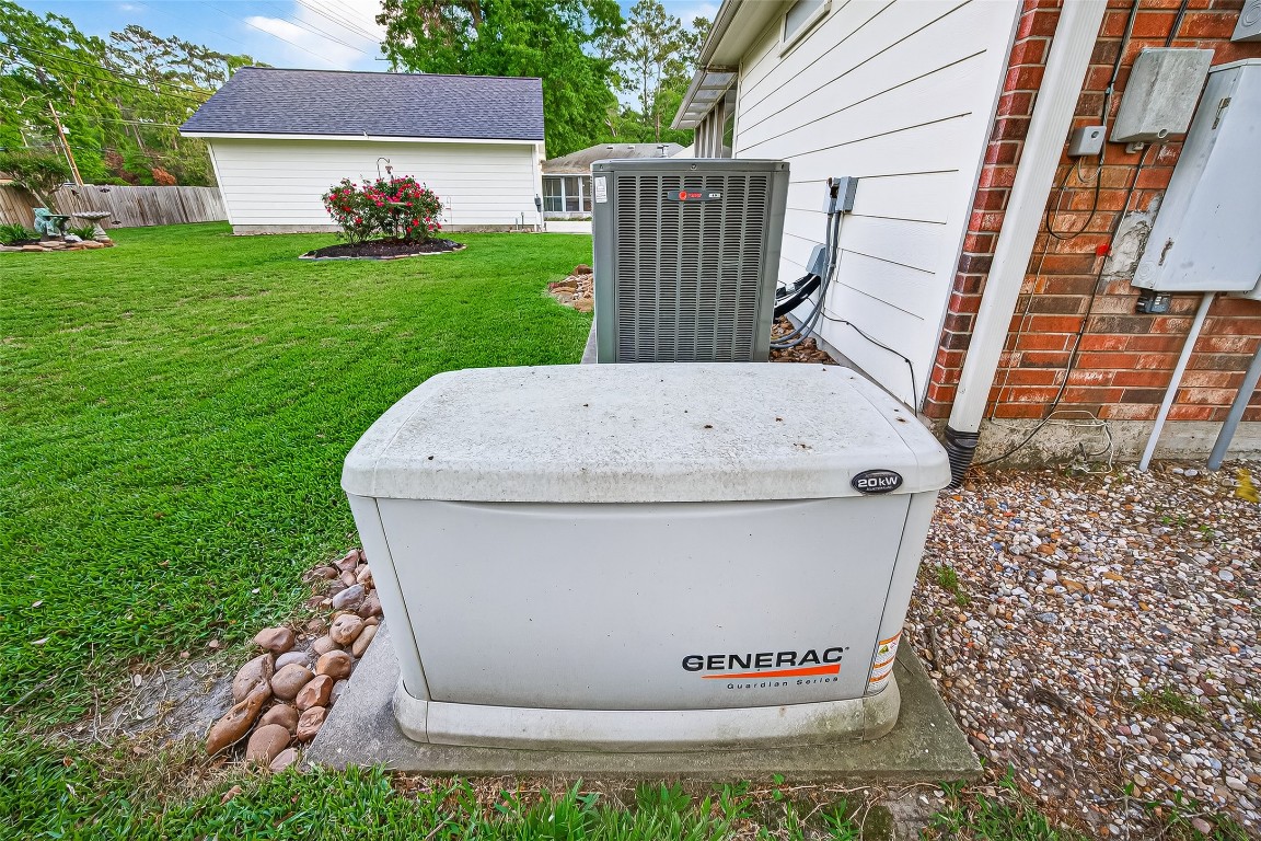 522 Beauregard Drive Conroe, TX 77302 - Photo 5 of 50