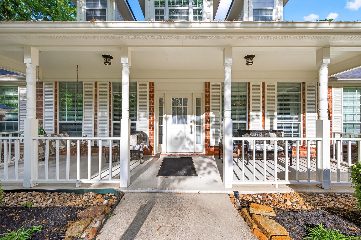 522 Beauregard Drive Conroe, TX 77302 - Photo 6 of 50