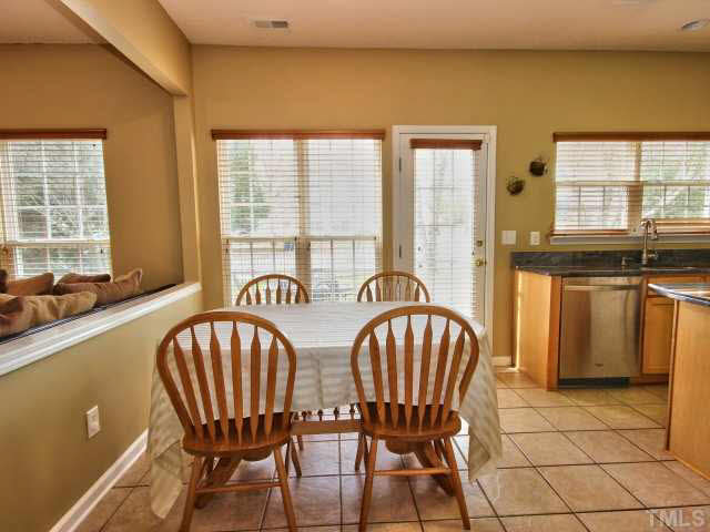 317 Grassy Point Road Apex, NC 27502 - Photo 5 of 25 Gallery Image 5