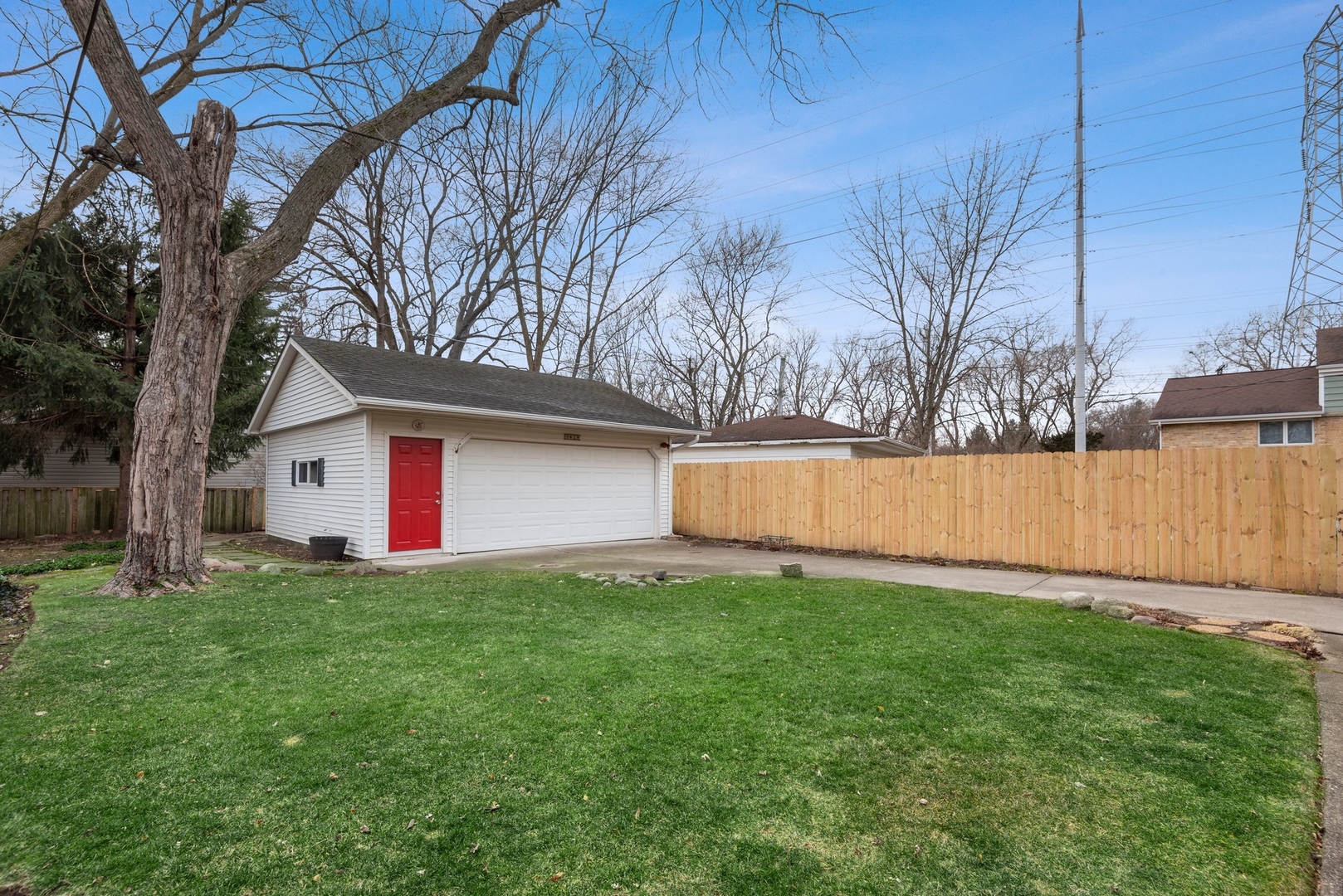 41 Hackberry Lane Glenview, IL 60025 - Photo 21 of 21 a big house with a small yard and large trees