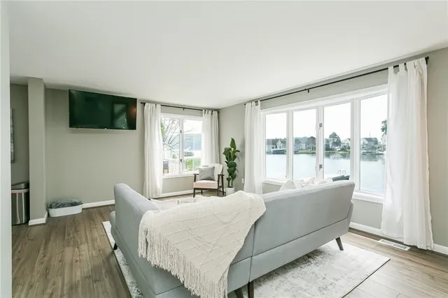 $3,950 | 31 Schnackel Drive, Irondequoit, NY 14622