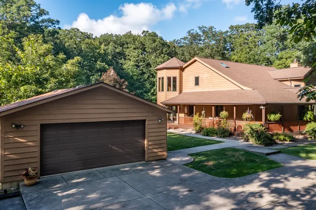 $444,900 | 3530 East Challas Entrance, Crete, IL 60417