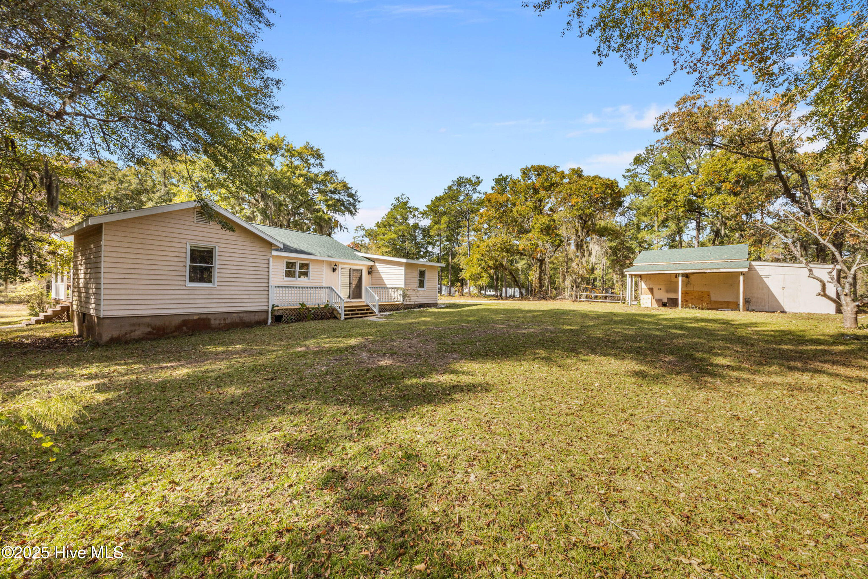 270 Sand Ridge Road New Bern, NC 28560 - Photo 26 of 36 Exterior Back