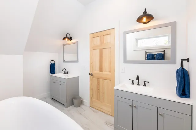 $1,150,000 | 383 Owl Street, Campton, NH 03223