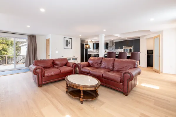 $1,150,000 | 383 Owl Street, Campton, NH 03223
