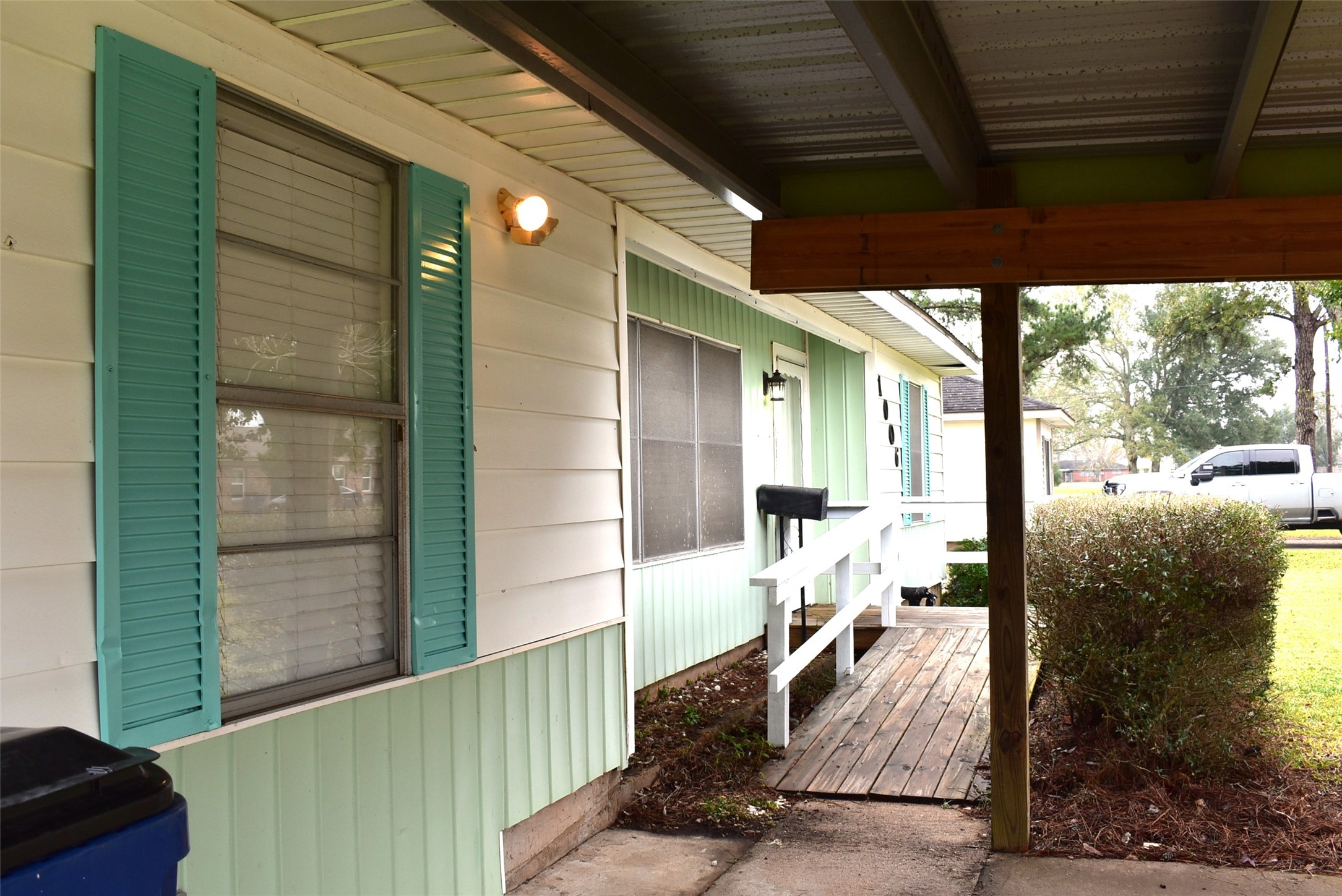 1006 Mac Drive Sweeny, TX 77480 - Photo 4 of 43 a living room with furniture