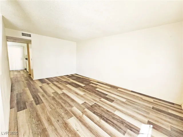 $1,250 | 2091 Sycamore Avenue, Unit 1, Pahrump, NV 89048