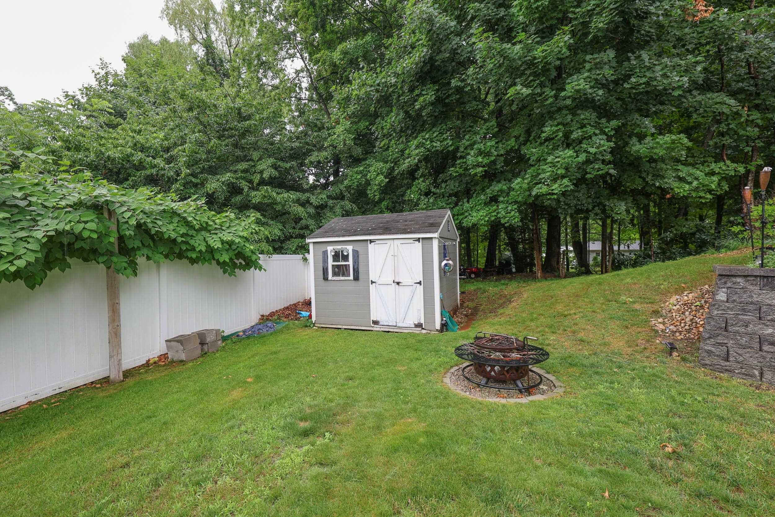 6 Concord Avenue Derry, NH 03038 - Photo 42 of 45