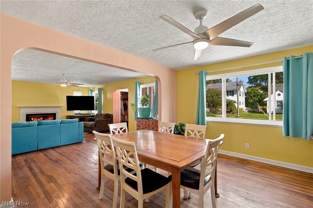 860 Meridian Street Akron, OH 44310 - Photo 5 of 28 Gallery Image 5