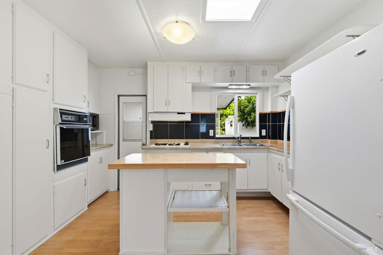 51 Coronado Circle Santa Rosa, CA 95409 - Photo 16 of 36