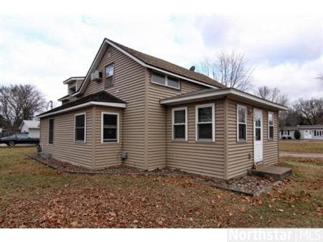 560 Walnut Street Prescott, WI 54021 - Photo 1 of 4 Gallery Image 1