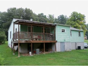 2557 Bob Little Road Elizabethton, TN 37643 - Photo 4 of 13 Back