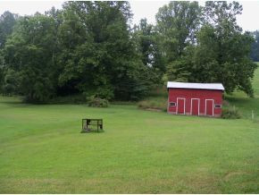 2557 Bob Little Road Elizabethton, TN 37643 - Photo 9 of 13 Barn