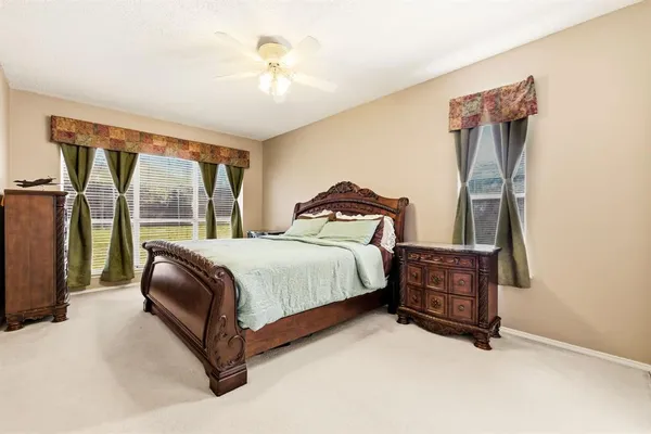 $375,000 | 772 Poplar Court, Lake Dallas, TX 75065