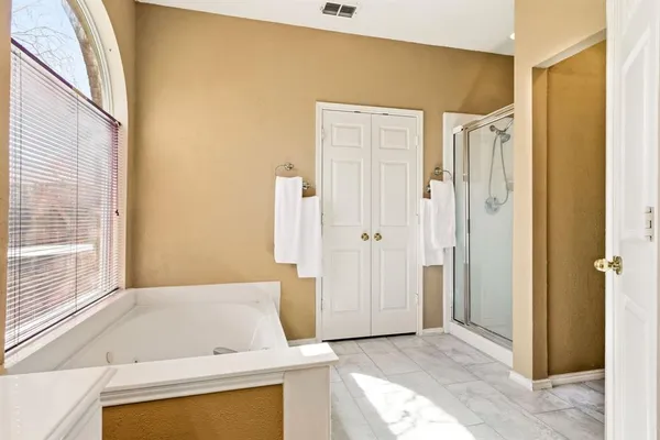 $375,000 | 772 Poplar Court, Lake Dallas, TX 75065