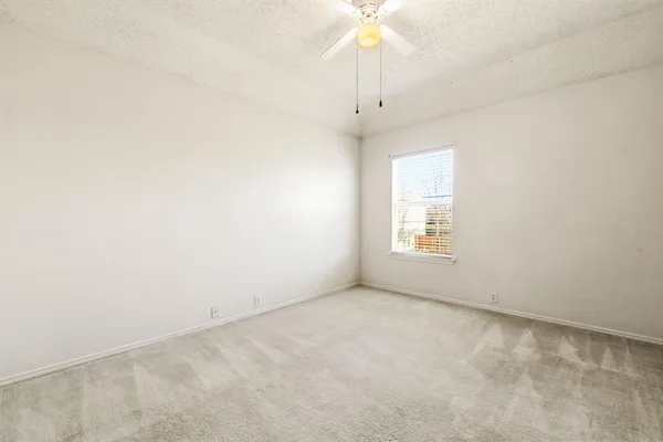 $375,000 | 772 Poplar Court, Lake Dallas, TX 75065