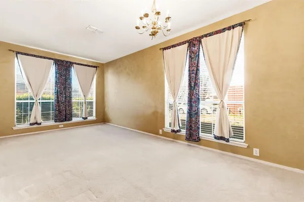 $375,000 | 772 Poplar Court, Lake Dallas, TX 75065