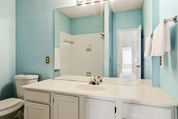 $375,000 | 772 Poplar Court, Lake Dallas, TX 75065