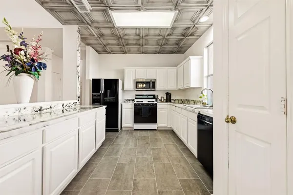 $375,000 | 772 Poplar Court, Lake Dallas, TX 75065