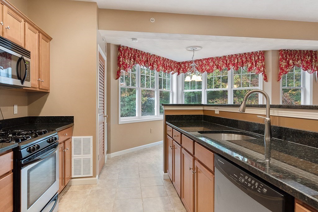 63 Central Street, Unit 204 North Reading, MA 01864 - Photo 13 of 37