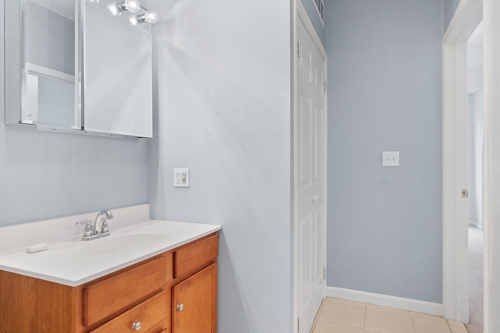 63 Central Street, Unit 204 North Reading, MA 01864 - Photo 19 of 37