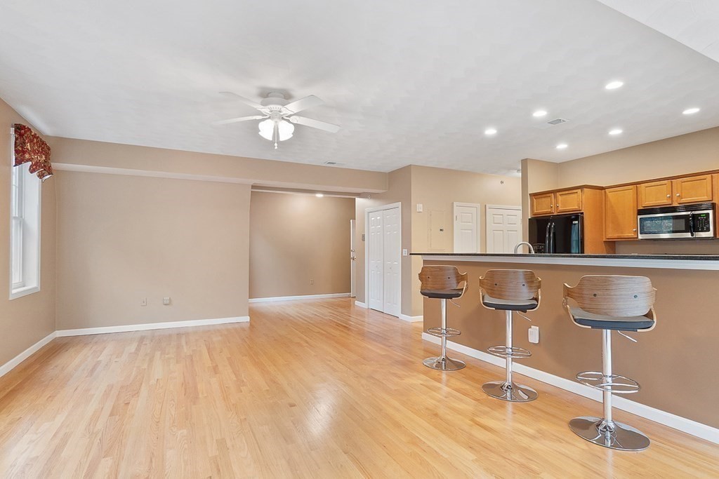 63 Central Street, Unit 204 North Reading, MA 01864 - Photo 8 of 37