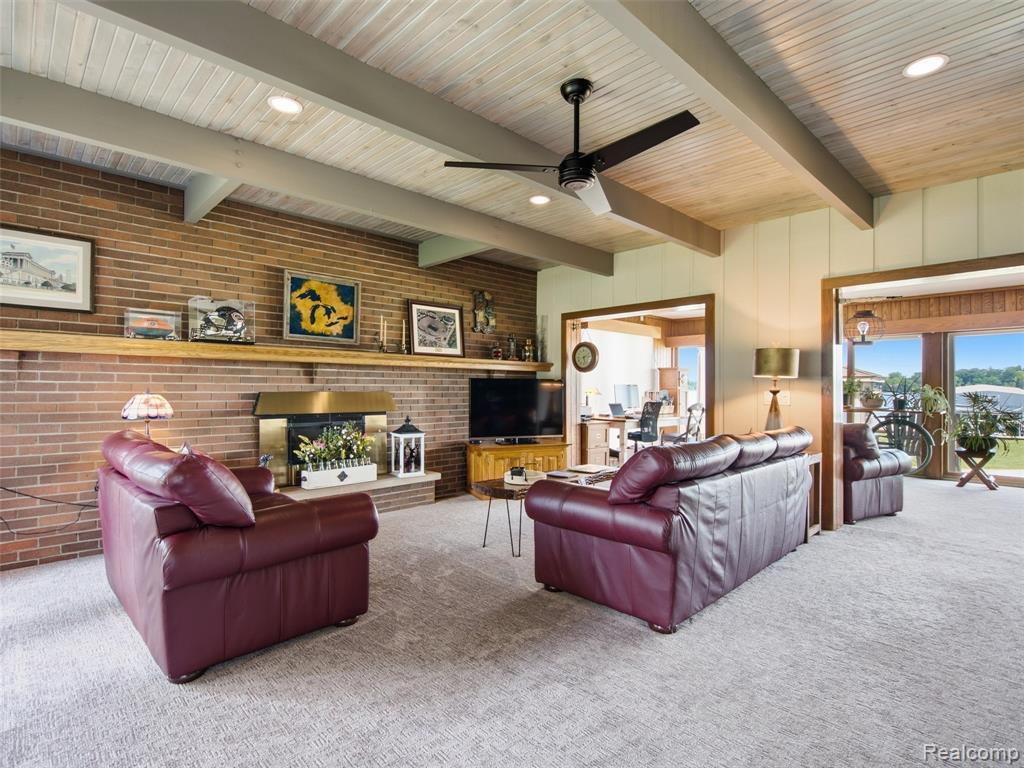 12067 Torrey Road Fenton, MI 48430 - Photo 12 of 34 Gallery Image 12