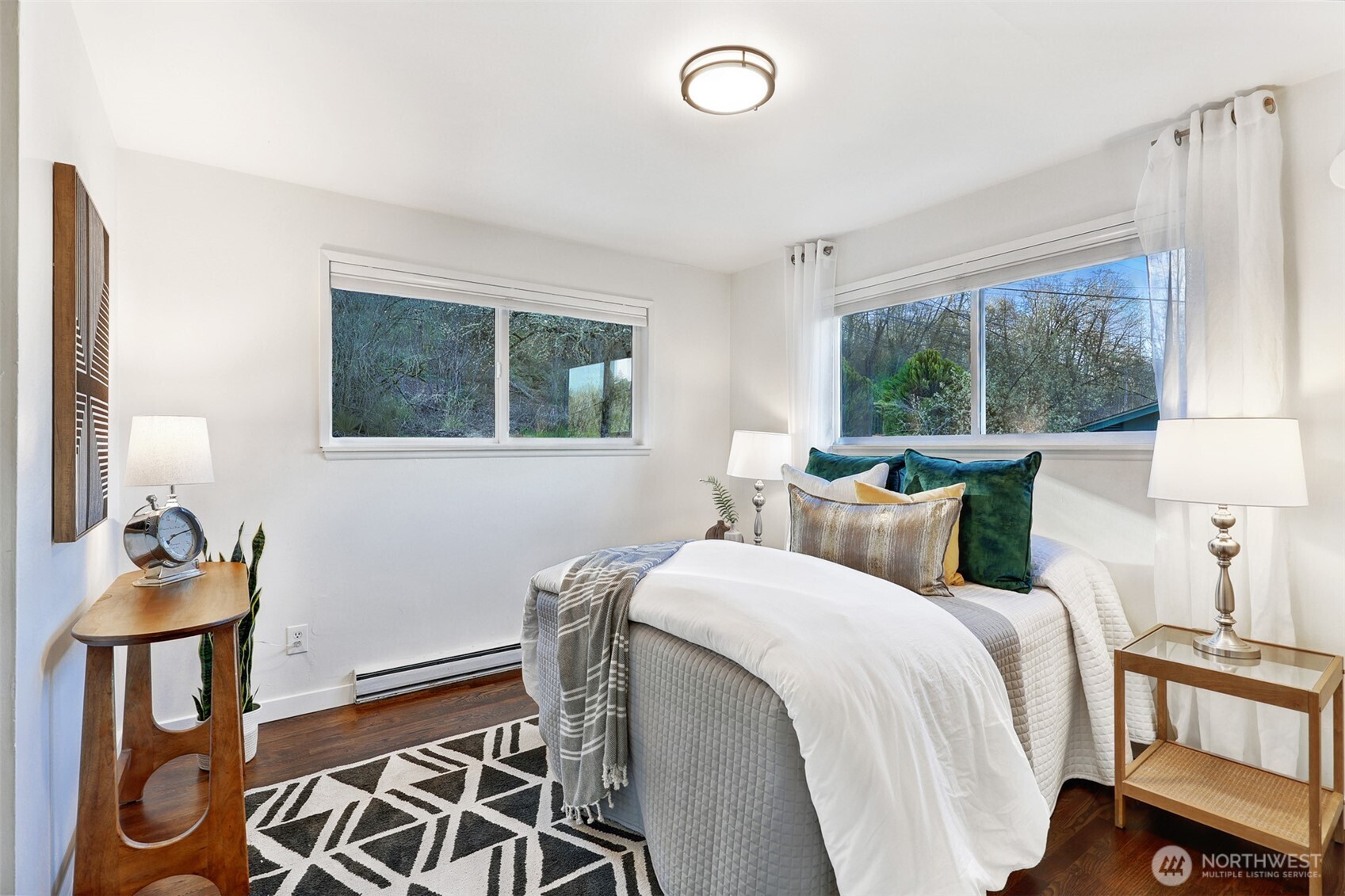 6346 26th Avenue Southwest Seattle, WA 98106 - Photo 13 of 28