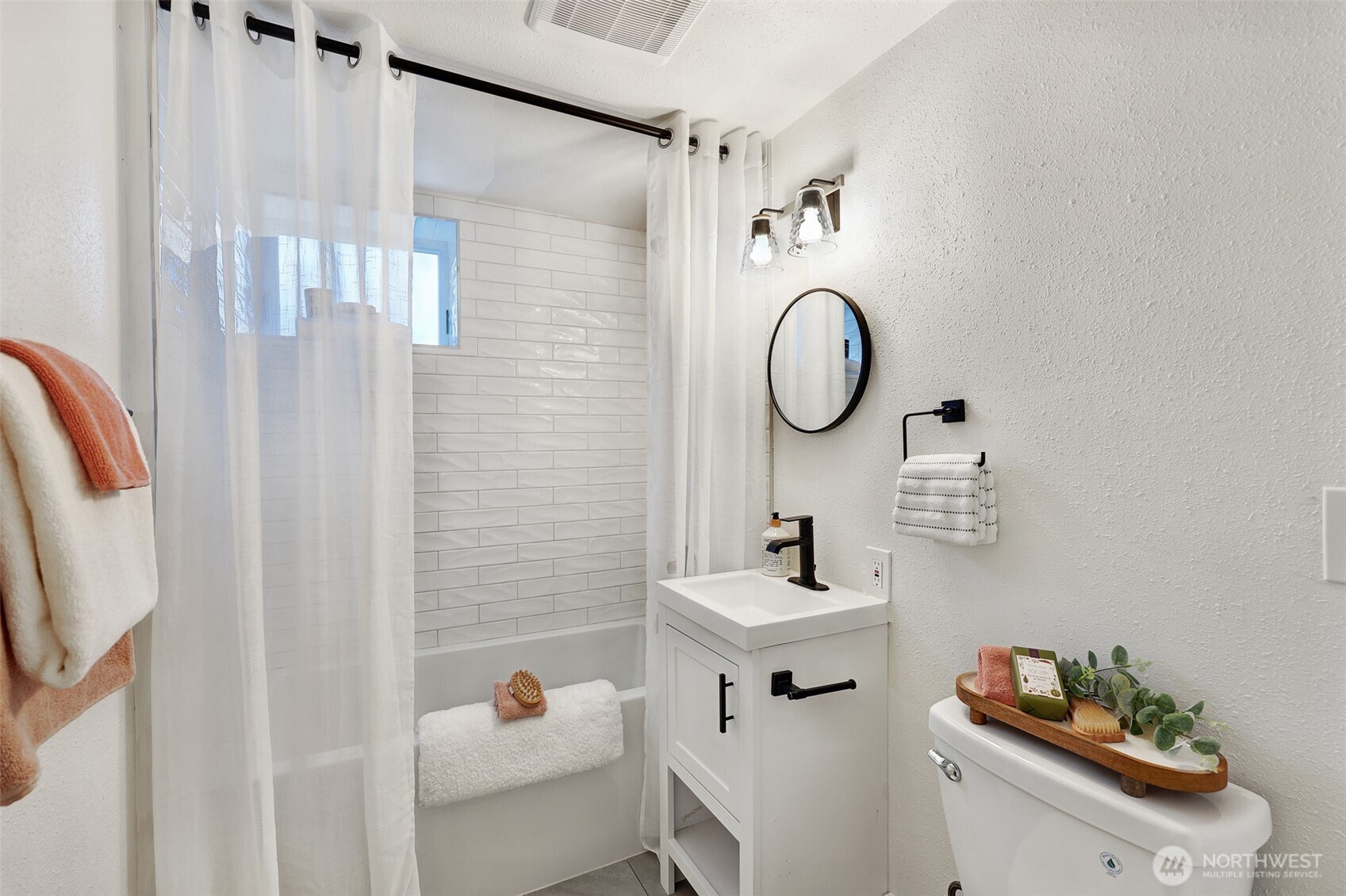 6346 26th Avenue Southwest Seattle, WA 98106 - Photo 23 of 28