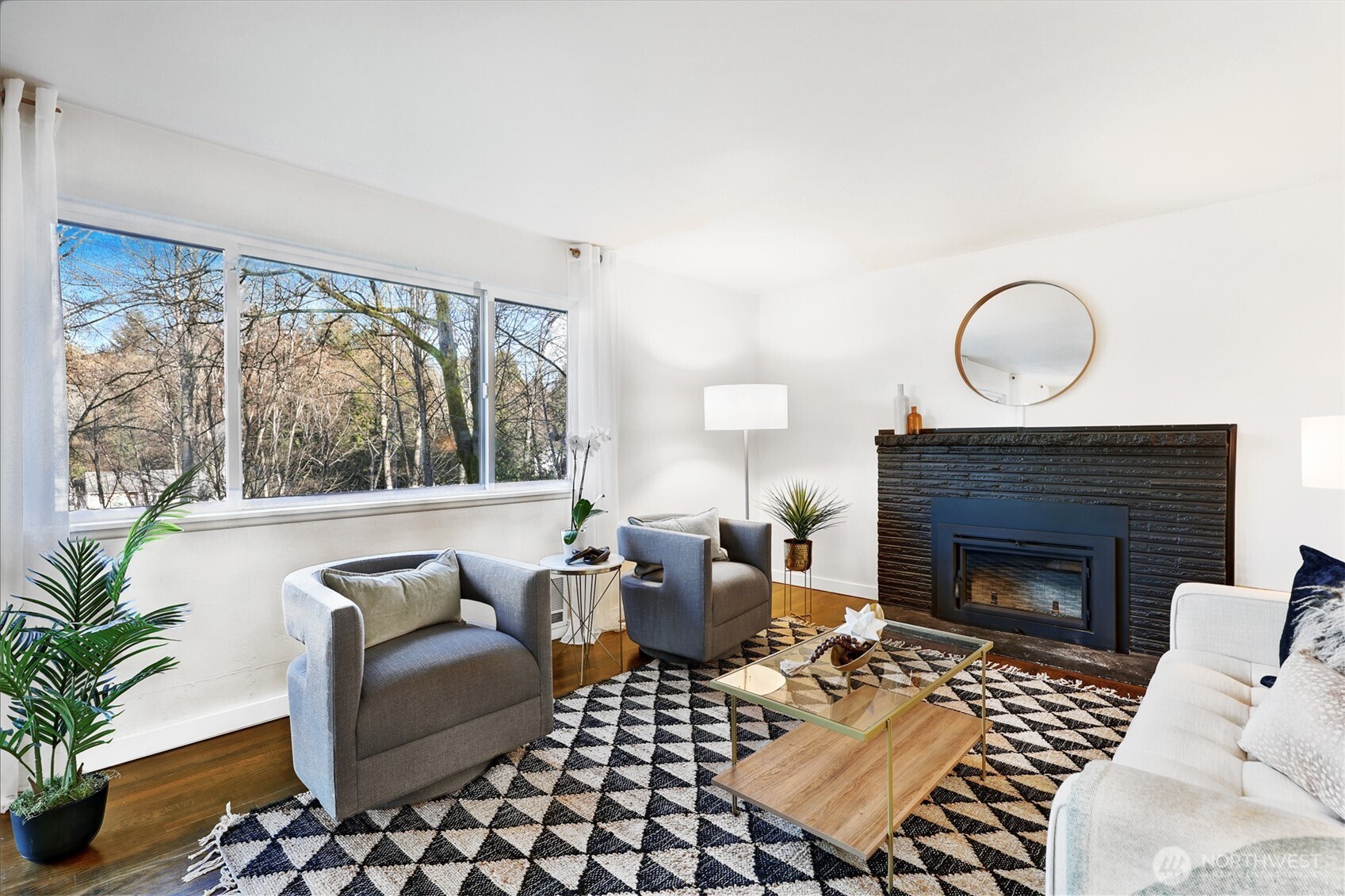 6346 26th Avenue Southwest Seattle, WA 98106 - Photo 4 of 28