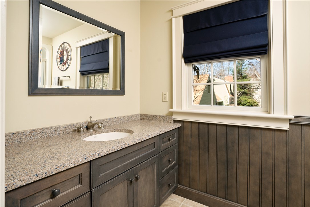 16 Hiscox Road Westerly, RI 02891 - Photo 28 of 41