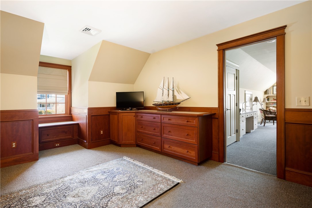 16 Hiscox Road Westerly, RI 02891 - Photo 30 of 41